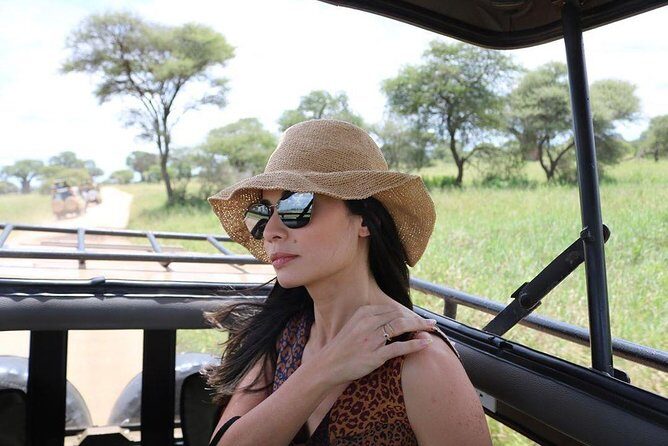 2 days Mid Range Safari in Ngorongoro and Tarangire Big 5 Parks - How the Guide and Small Group Change the Game
