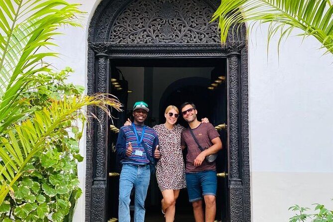 3 Hours Private Stone Town Walking Tour - House of Wonders: Swahili and Arab style, royal past to museum present