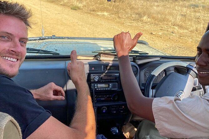 4 Days safari Tour Tanzania - Serengeti on the move: bumpy crater roads and golden-hour drives