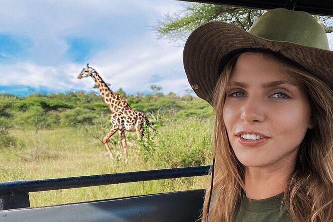 5 Days Best of Tanzania Luxury Safari Northern Circuit - Ngorongoro Crater and the move to Serengeti: a “huge bowl” day