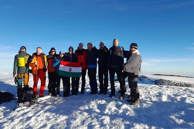 6 Days Private Mount Climbing in Kilimanjaro Machame Route - Private trek support: who’s on your team and what’s included