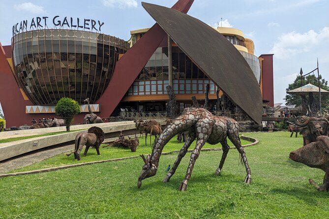 Arusha Guided Walking City Tour, Culture, Lifestyle & History - Maasai Market Curios and Crafts: Souvenirs, Color, and Bargain Reality