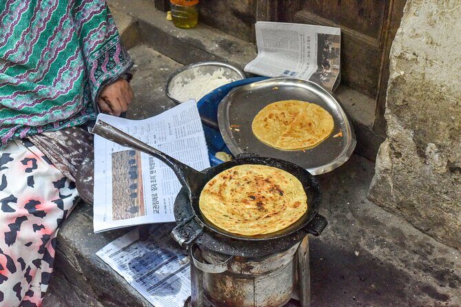 Authentic Street Food Tours in Stone Town, Zanzibar - What you’ll actually eat: Zanzibar street staples in multiple stops
