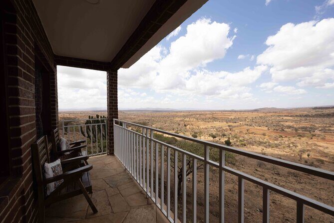 From Arusha: 6 Day Classic Game Drive Serengeti & Ngorongoro - Where the guides make the difference: who helps you spot what