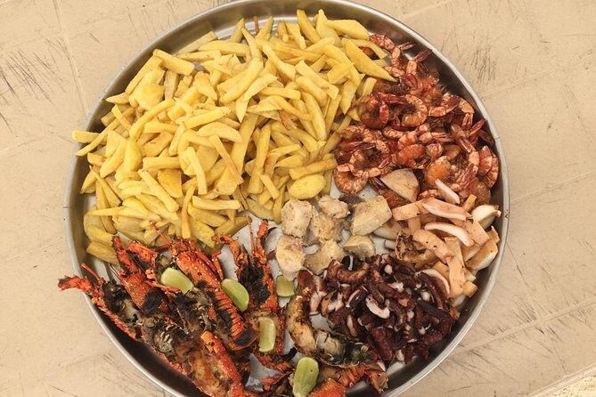 Full-day Prison Island and Nakupenda Sandbank with Lunch buffet - Lunch by the water: what you’ll actually get and how it’s served