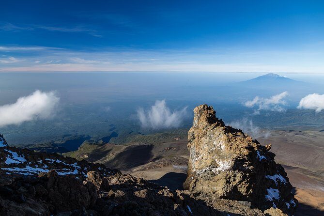 Kilimanjaro climb, Northern Circuit route (8-day) - Summit preparation at School Hut: pacing, rest, and fluids