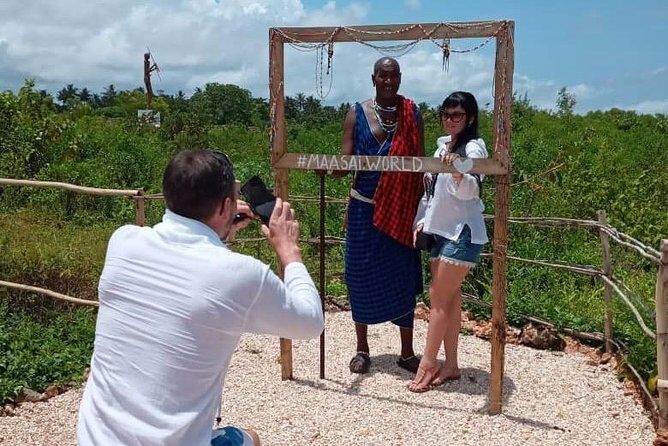 Maasai World - Maasai history, tools, and cloth: the learning section that matters