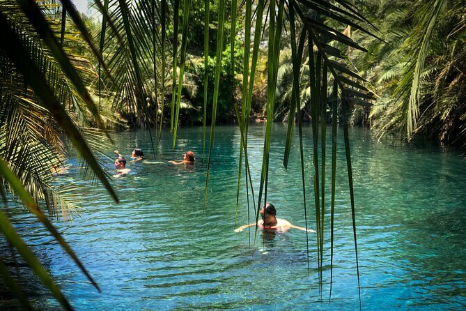MATERUNI waterfalls, coffe tour & kikuletwa hotsprings - Materuni Waterfalls: 45 minutes of hiking that still feels doable