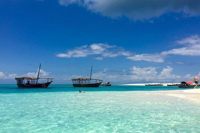Nakupenda Beach Tour - Sailing Out: The “Short Boat Trip” Advantage