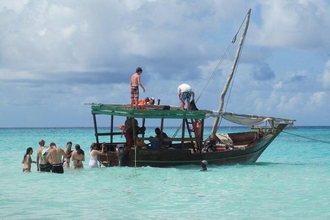 Snorkeling at Mnemba Atoll - The snorkel session: what to expect and what to ask for