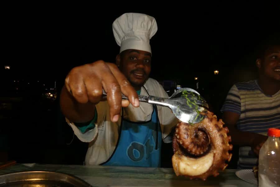 Stonetown: Food Markets and Street Food Walking Tour - How the Food Portions Add Up (and Why the Price Feels Fair)