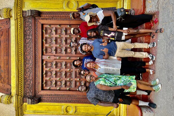 StoneTown Tours - Old Fort: the first stop that sets the tone