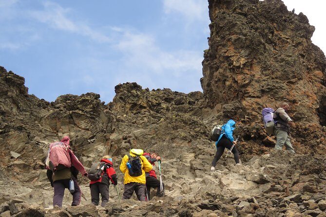 The Ultimate 8-day Lemosho route Climbing Kilimanjaro - Day 4: Shira Camp 2 to Lava Tower—the steep path above vegetation