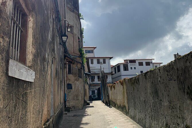 Welcome Zanzibar : A Journey through time for the Old Town - Darajani Bazaar Shopping Without the Tourist Headache