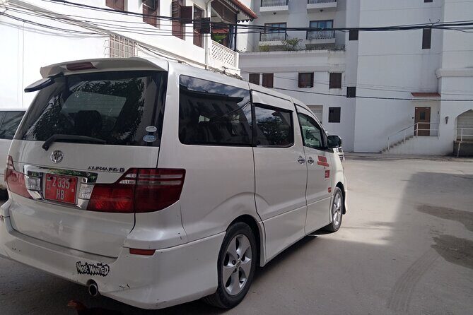 Zanzibar Airport Private Transfer to/from Hotel - Arrival vs. Departure: The Experience Changes, but the Goal Doesn’t