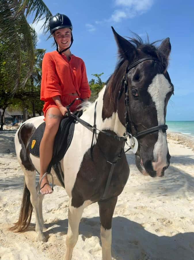 Zanzibar: Beach Horseback Ride and Swim with the Horse - The beach ride along Zanzibar’s white sand