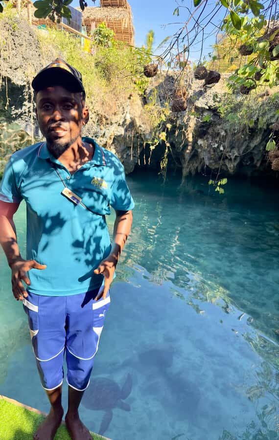 Zanzibar: Sea Turtle Swim at Kizimkazi Salaam Cave Tour - Practical tips so the cave part feels easier